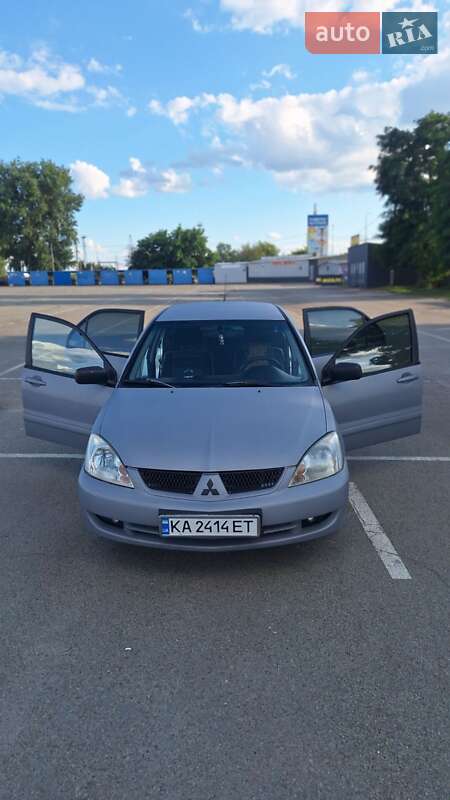 Седан Mitsubishi Lancer 2007 в Києві