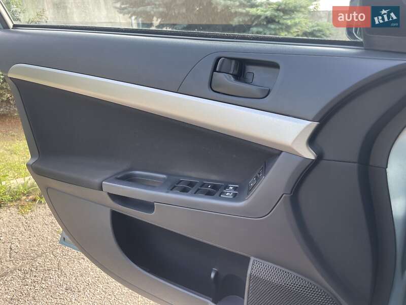 Хэтчбек Mitsubishi Lancer 2007 в Днепре