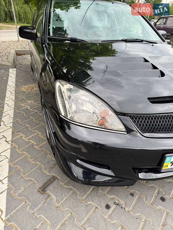 Седан Mitsubishi Lancer 2007 в Черновцах