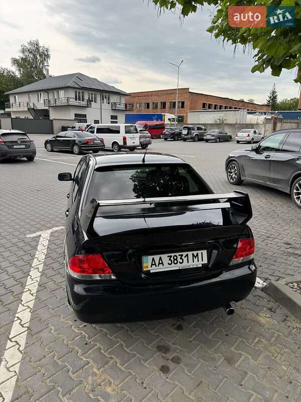 Седан Mitsubishi Lancer 2007 в Черновцах