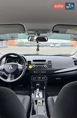 Седан Mitsubishi Lancer 2012 в 
