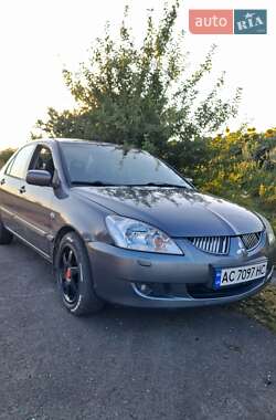 Седан Mitsubishi Lancer 2004 в Рівному