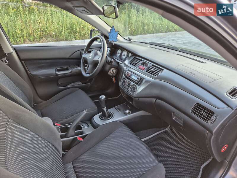 Седан Mitsubishi Lancer 2007 в Виннице