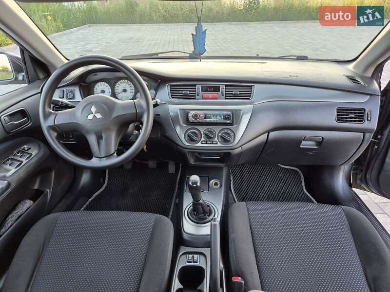 Седан Mitsubishi Lancer 2007 в Виннице