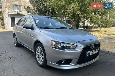 Хэтчбек Mitsubishi Lancer 2011 в 