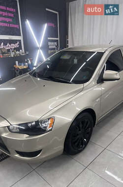 Седан Mitsubishi Lancer 2010 в 