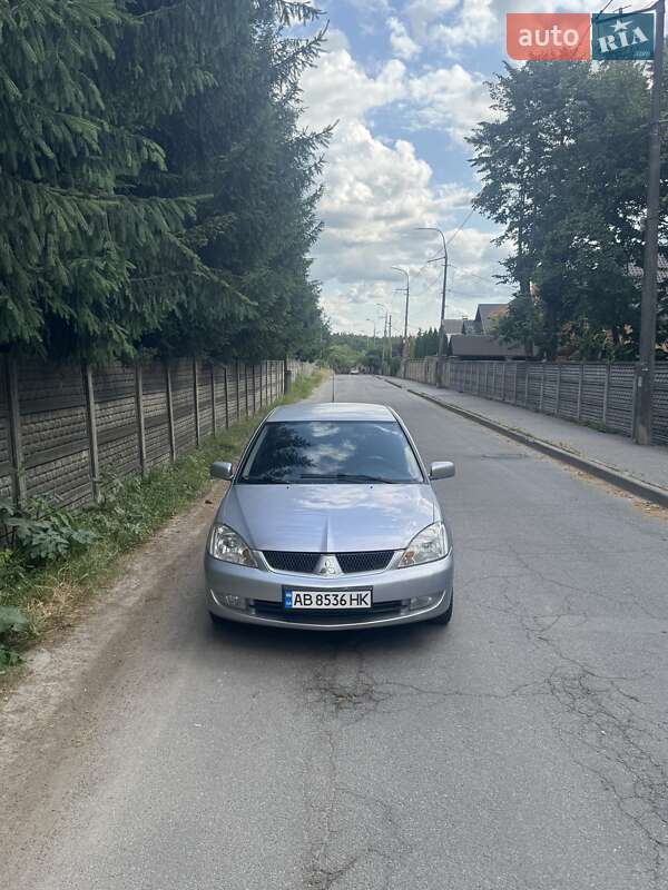 Седан Mitsubishi Lancer 2006 в Виннице