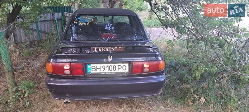Седан Mitsubishi Lancer 1995 в Одессе