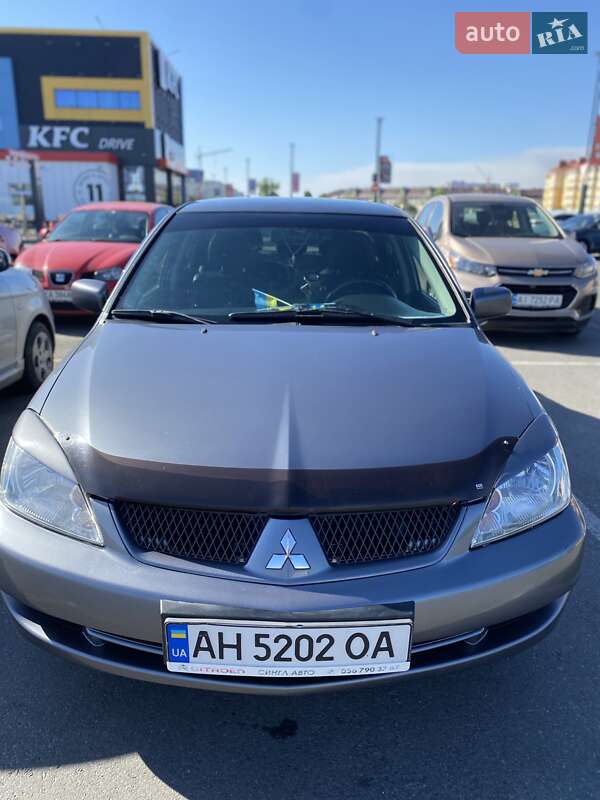 Седан Mitsubishi Lancer 2007 в Киеве