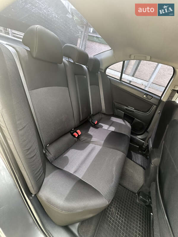 Седан Mitsubishi Lancer 2007 в Стрые