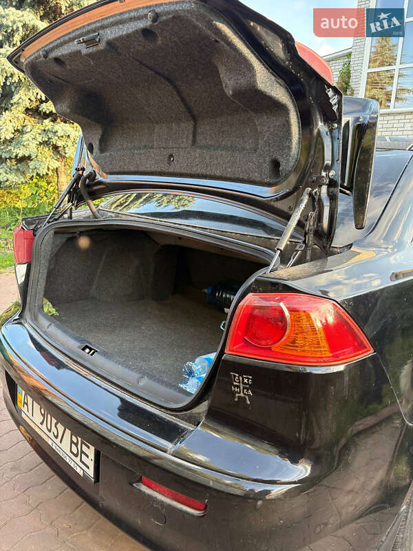 Седан Mitsubishi Lancer 2007 в Киеве
