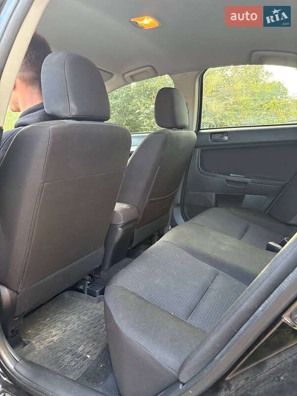 Седан Mitsubishi Lancer 2007 в Киеве