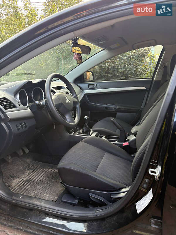 Седан Mitsubishi Lancer 2007 в Киеве