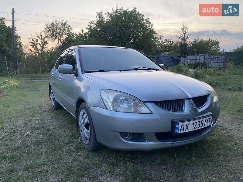 Седан Mitsubishi Lancer 2003 в Харькове