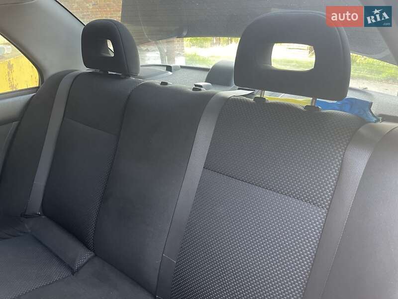 Седан Mitsubishi Lancer 2005 в Львове