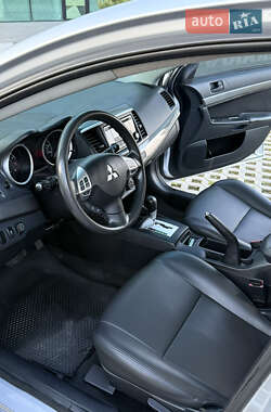 Седан Mitsubishi Lancer 2015 в 