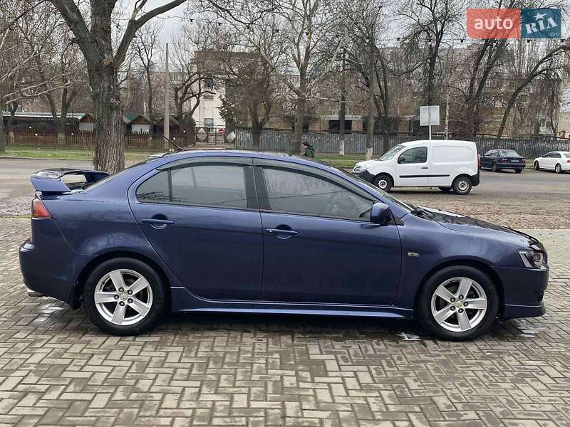 Седан Mitsubishi Lancer 2007 в Николаеве