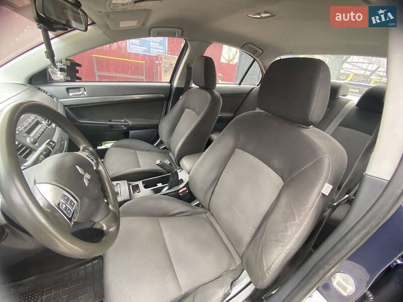 Седан Mitsubishi Lancer 2007 в Николаеве