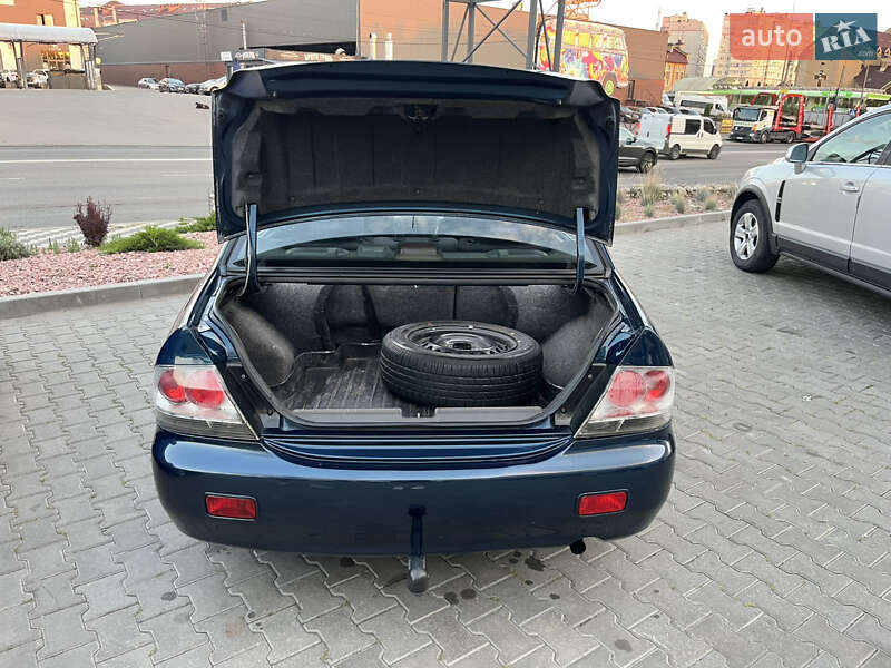 Седан Mitsubishi Lancer 2006 в Вишневом
