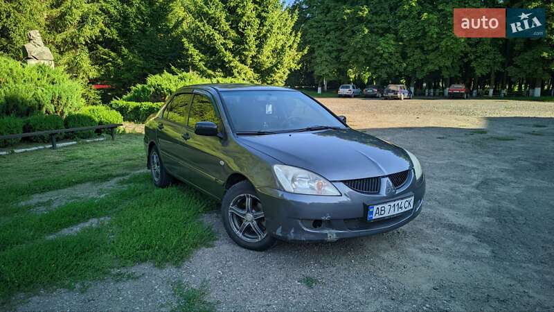 Mitsubishi Lancer 2005