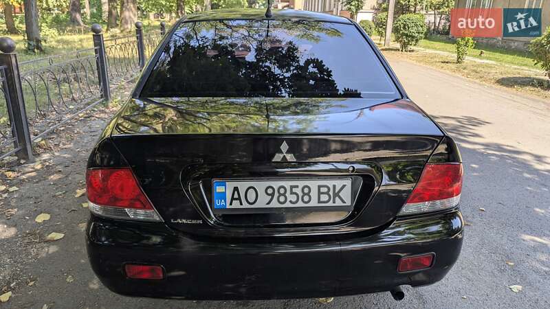 Седан Mitsubishi Lancer 2007 в Великом Березном