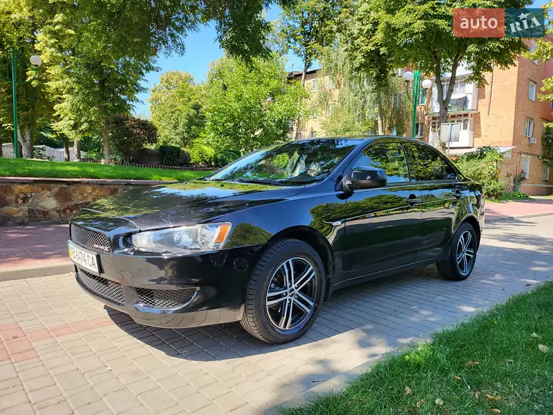 Mitsubishi Lancer