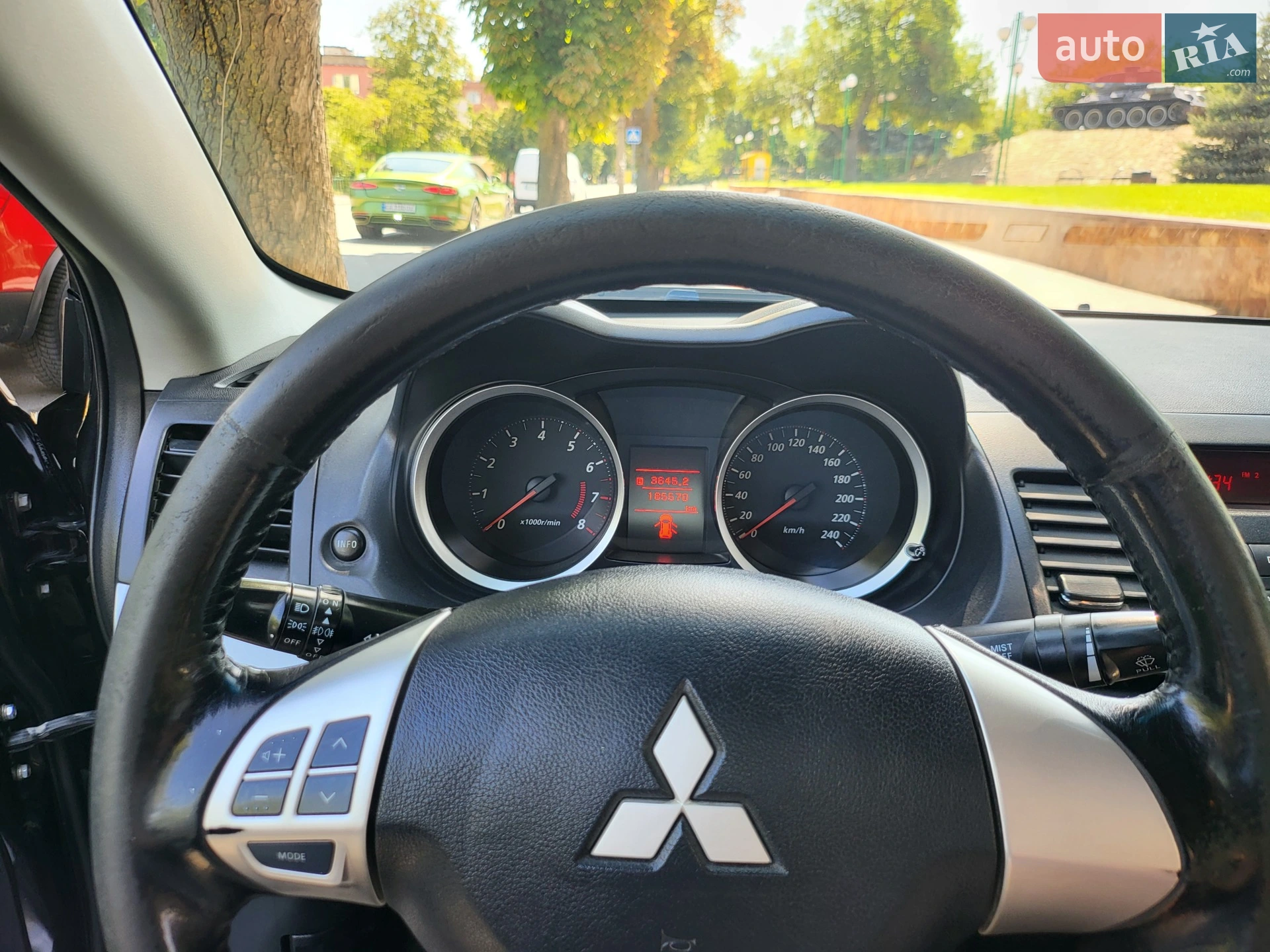 2011 Mitsubishi Lancer - мініатюра 20