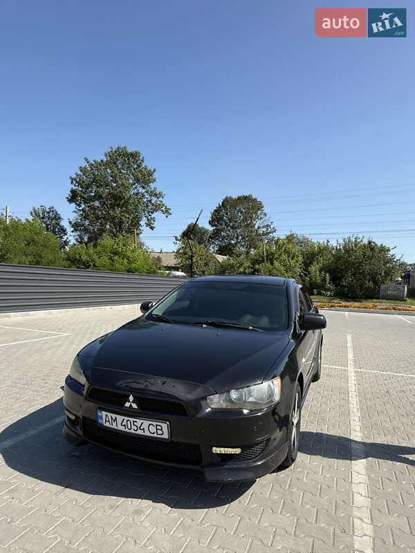 Седан Mitsubishi Lancer 2008 в Киеве