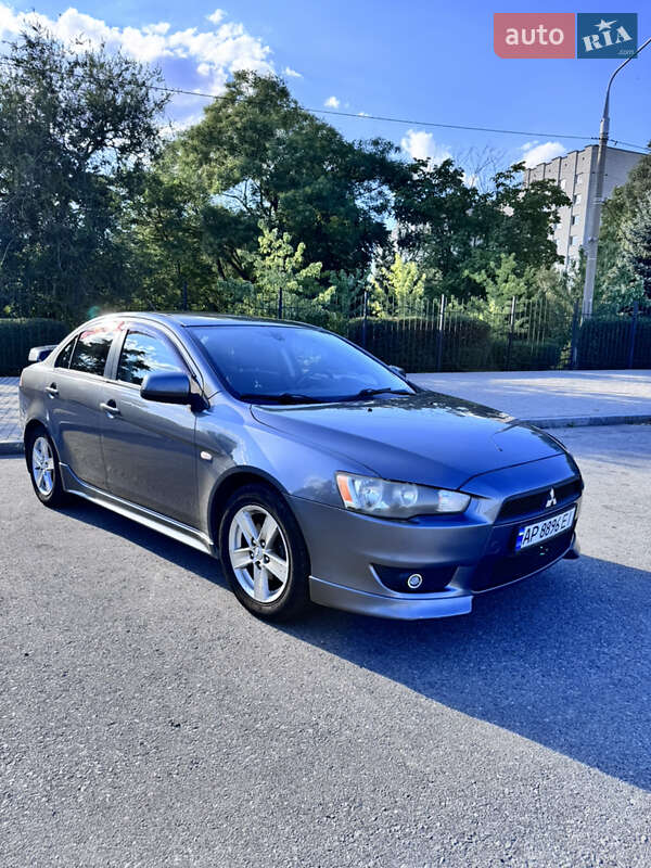 Седан Mitsubishi Lancer 2009 в Запорожье