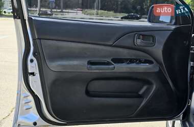 Универсал Mitsubishi Lancer 2003 в 