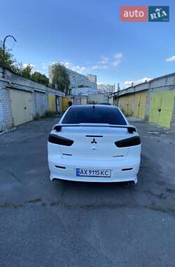 Седан Mitsubishi Lancer 2016 в 