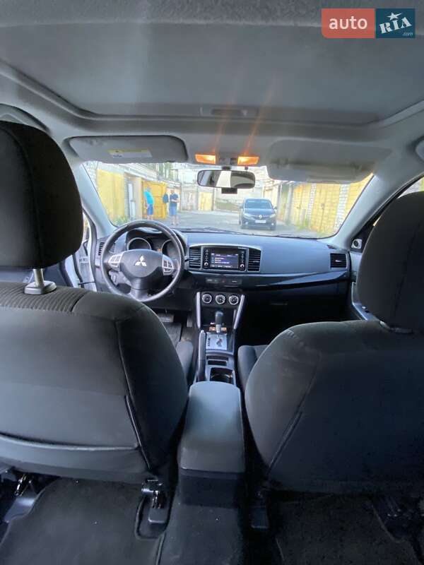 Седан Mitsubishi Lancer 2016 в Харькове