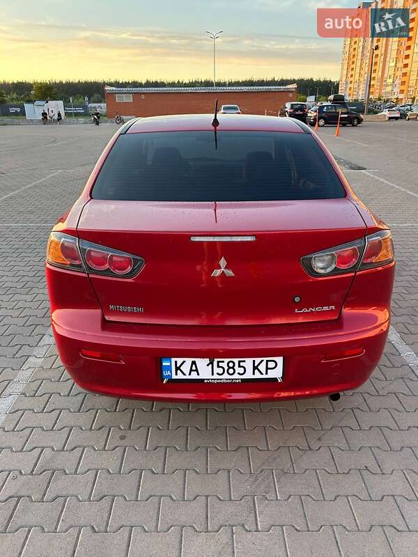 Седан Mitsubishi Lancer 2011 в Києві