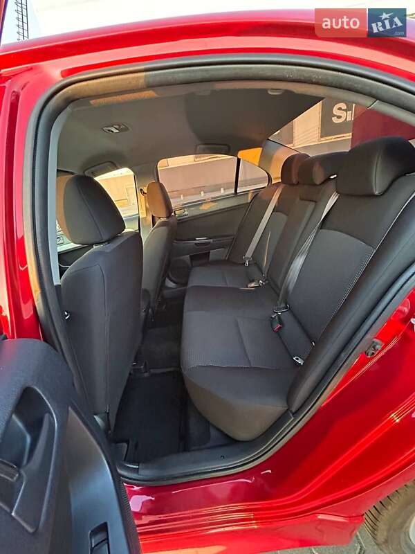 Седан Mitsubishi Lancer 2011 в Києві