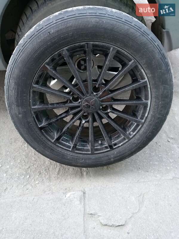 Седан Mitsubishi Lancer 2006 в Днепре