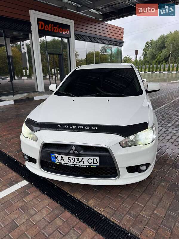 Mitsubishi Lancer 2012