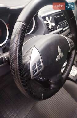 Седан Mitsubishi Lancer 2013 в 