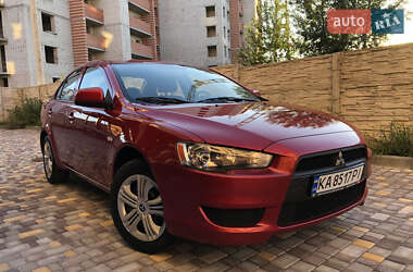 Седан Mitsubishi Lancer 2010 в Киеве