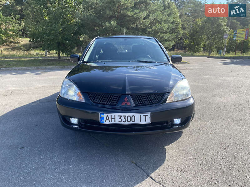 Седан Mitsubishi Lancer 2006 в Горішніх Плавнях
