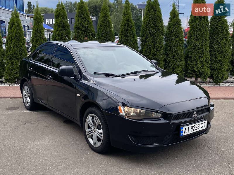 Седан Mitsubishi Lancer 2010 в 