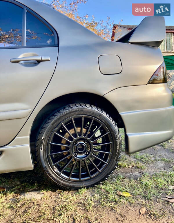 Седан Mitsubishi Lancer 2006 в Киеве