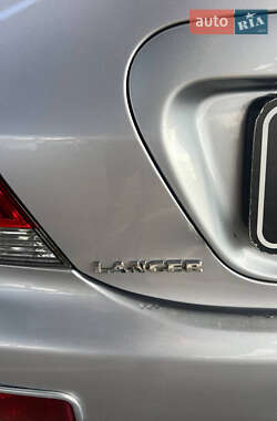 Седан Mitsubishi Lancer 2004 в 