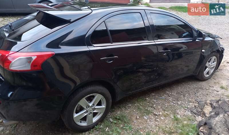 Хэтчбек Mitsubishi Lancer 2010 в 