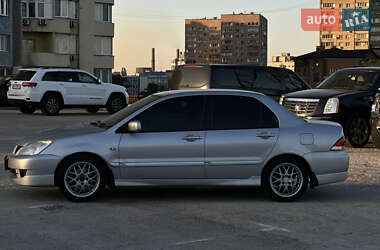 Седан Mitsubishi Lancer 2004 в 