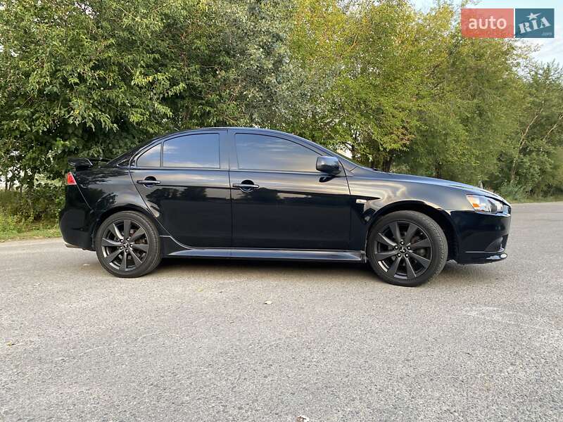 Седан Mitsubishi Lancer 2012 в 