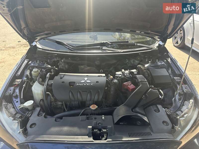 Седан Mitsubishi Lancer 2008 в Кривом Роге