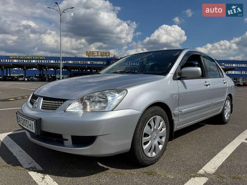 Седан Mitsubishi Lancer 2007 в Киеве