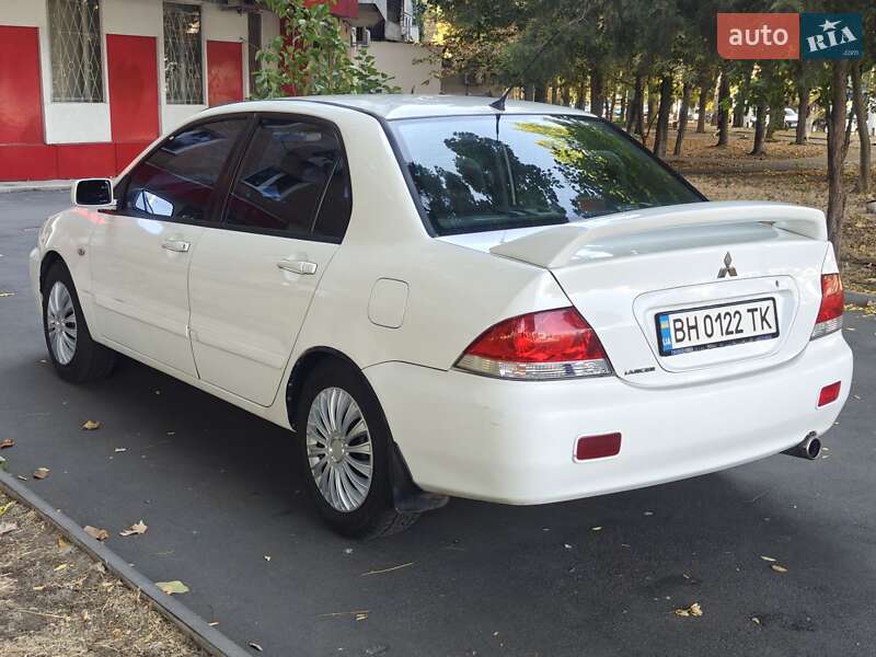 Седан Mitsubishi Lancer 2006 в Одессе