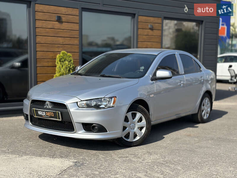 Седан Mitsubishi Lancer 2013 в 