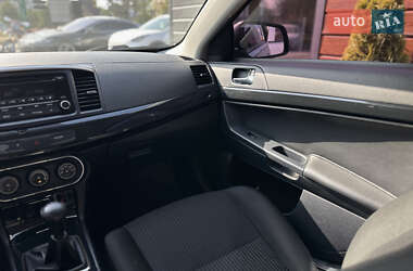 Седан Mitsubishi Lancer 2013 в 
